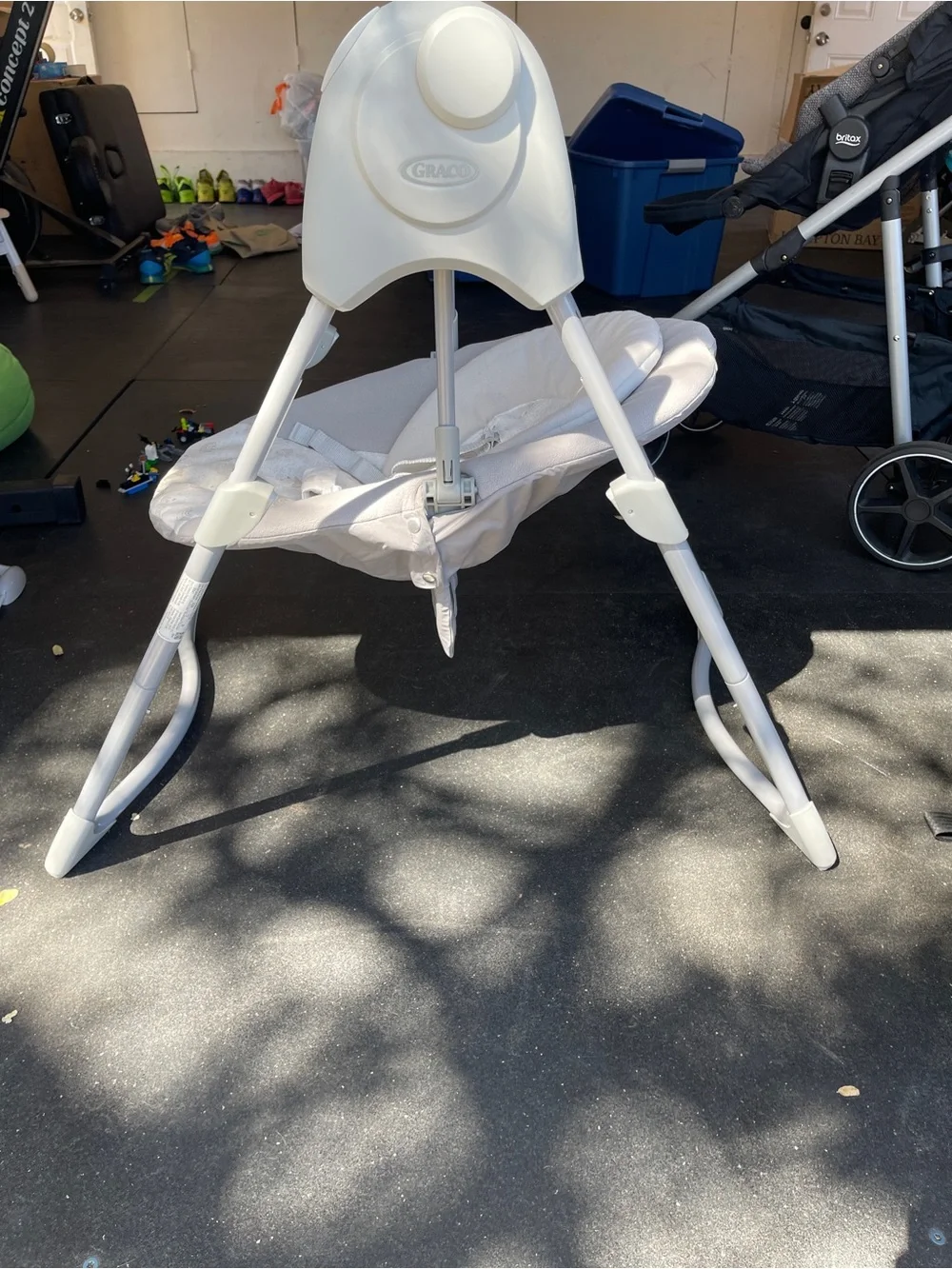 Neutral Ivory Baby Swing with Plush Seat and Hanging Stars